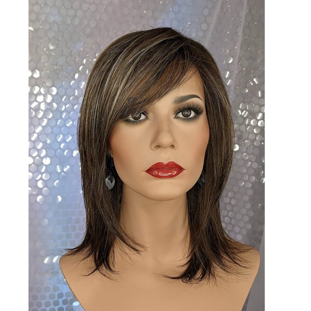 Cysterwigs Grayson Chocolate Icing R - Brunette Wig with Highlights